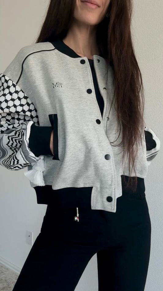 Kuffiyeh Graduate