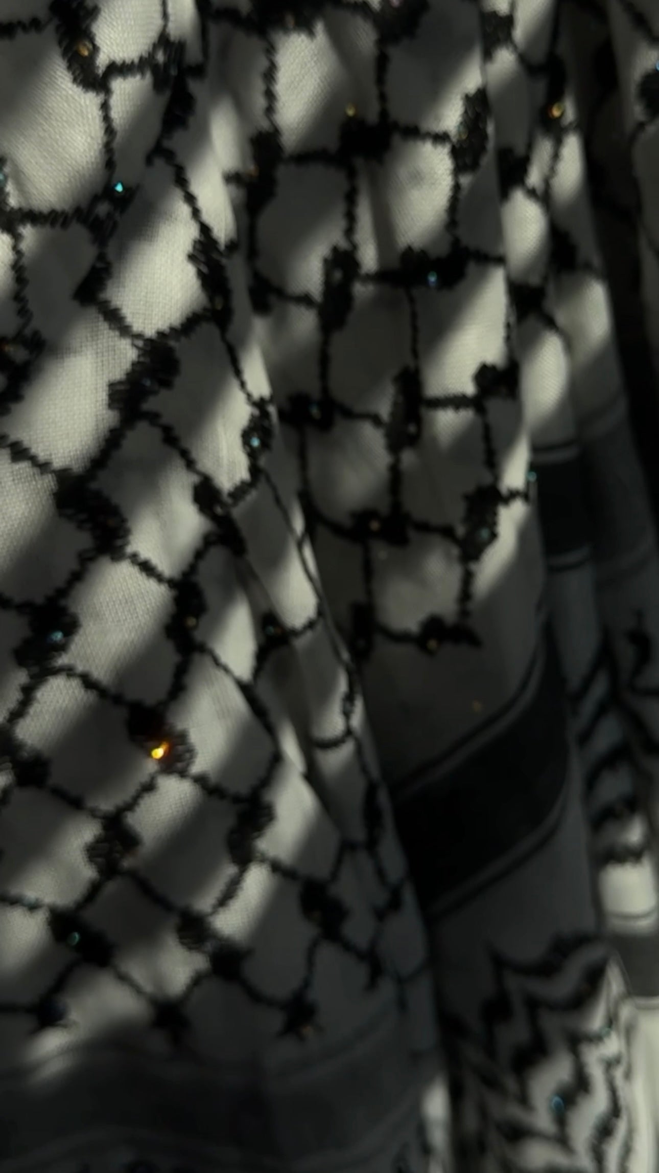 Premium Kuffiyeh Dress - Black & White/Red